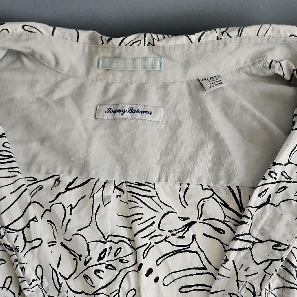 Tommy Bahama Monochrome Floral Button-Down Shirt - Picture 13 of 13
